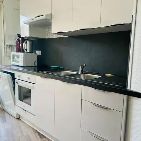 アパート La Hourdeloise 100m De La A